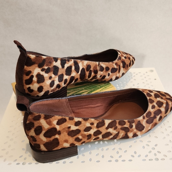 Essex Lane Elyn Leopard Print Ballet Flats 7.5M - Picture 3 of 9
